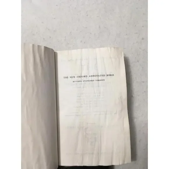 the new Oxford Annotated Bible Revised Standard version some pages stick - Picture 4 of 16